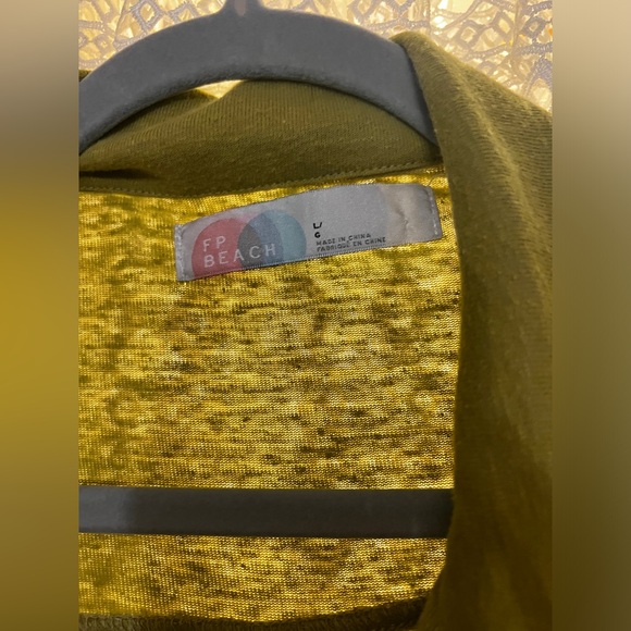 Free People: Collared Button Down Crop Top: Lime: Large - Picture 2 of 3